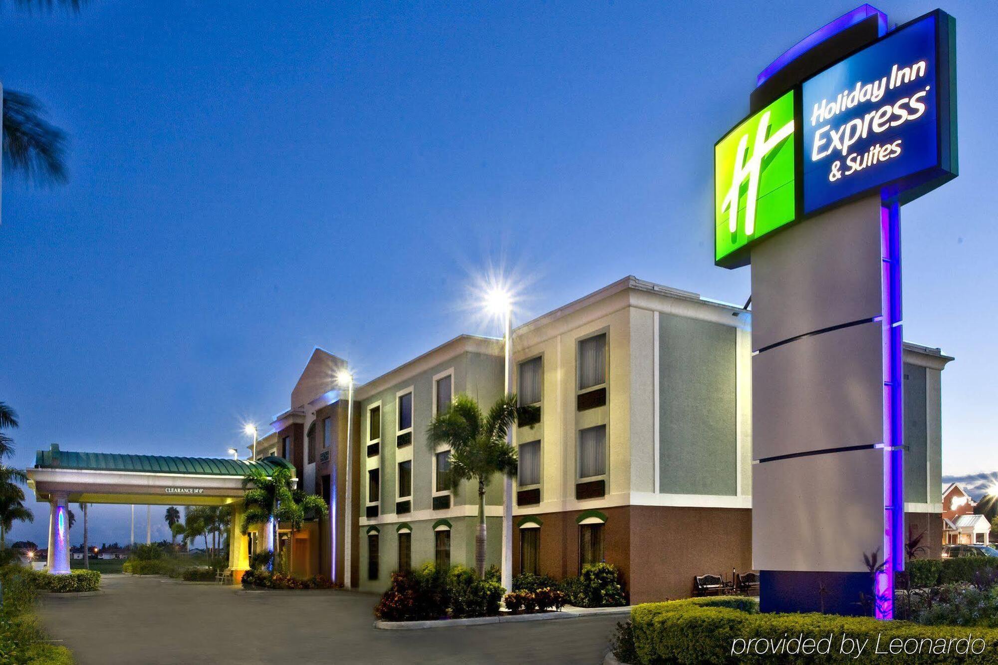 Holiday Inn Express Hotel & Suites Clewiston, An Ihg Hotel Exterior foto